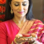 Vandana Lalwani Instagram - Let the festivities begin ✨ . . . This Diwali shop amazing dupattas from @dupattabazaar ❤️ Check out their collection www.dupattabazaar.com #reelsindia #reelsinstagram #diwalireels #festivaltime #indianfestival #diwali #dupatta #vandanalalwani