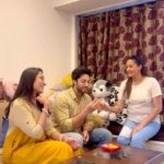 Vandana Lalwani Instagram - Sometimes your smartness can lead to someone’s hunger 💔 🤪🤣🤣🤣 • • #guest #indianreels #hindicomedy #family #salmanshaikh #jaswirkaur #vandanalalwani #friends