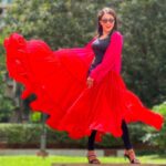 Vandana Lalwani Instagram - Spread your wings🪽 . . . Shrug @wabisabistyl ❤️ #photography #ootd #shrug #angel #pinkandred #style #fashion #trendyoutfits #vandanalalwani