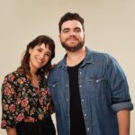 Vanesa González Instagram - una con gasti para esta obra que nos hace dos felices 😎 nos la sube tanto Comienzo dirección Daniel Veronese sábado 22 hs domingo 16hs @teatroelpicadero entradas @plateanet La nueva obra de David Eldridge es una meditación irónica, divertida y conmovedora sobre la soledad, esa vergüenza privada de no estar en pareja en la era de Tinder y de alardear fraudulentamente en las redes sociales. Escrita con profundidad, humor, compasión y un agudo sentido del ridículo, la pieza se desarrolla inmediatamente después de la fiesta de inauguración del departamento de Laura. La obra Beginning (Comienzo) de David Eldridge se representó por primera vez en el National Theatre de Londres, en el auditorio Dorfman, en octubre de 2017. Es la primera de una trilogía de obras que exploran el amor y las relaciones.