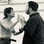 Vanesa González Instagram - La nueva obra de David Eldridge es una meditación irónica, divertida y conmovedora sobre la soledad, esa vergüenza privada de no estar en pareja en la era de Tinder y de alardear fraudulentamente en las redes sociales. Escrita con profundidad, humor, compasión y un agudo sentido del ridículo, la pieza se desarrolla inmediatamente después de la fiesta de inauguración del departamento de Laura. La obra Beginning (Comienzo) de David Eldridge se representó por primera vez en el National Theatre de Londres, en el auditorio Dorfman, en octubre de 2017. Es la primera de una trilogía de obras que exploran el amor y las relaciones. el viernes 29 estrenamos en @teatroelpicadero entradas a la venta @plateanet COMIENZO de David Eldridge dirección @danielveronese.teatro mi compañero @gastoncocchiarale asistencia @adrianaroffi vestuario @danidearti escenografía @rodrigogonzalezgarillo luces @cuervo8171 autor @davideldridge ph @nacholunadei producción @sebastian.blutrach ☀️