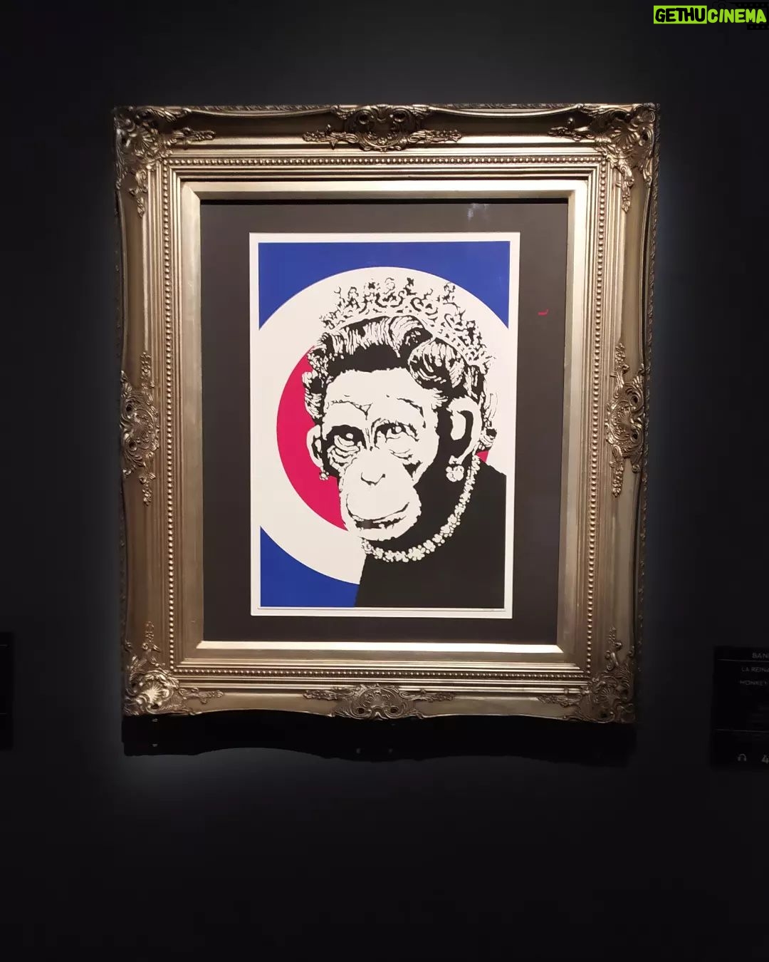 Vanesa González Instagram - una perla en la ciudad @banksyexpoar quedan 10 semanas para ver esta muestra de Banksy en la Rural gracias @dgexperiencecom @grinbankdaniel x acercarnos esta maravilla♥️
