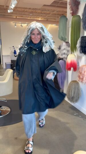 Vanessa Evigan Instagram - Big mom’s day out. New hair I care. 3 hour vacation in a chair. Dance like no one’s watching. #newhair #momgoals