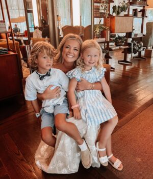 Vanessa Evigan Instagram - Our sweet Maggie got married this weekend & it was just the most beautiful day and such a fun night. Her wedding took us to Charleston South Carolina and we got to have fun and ride around the town on pedal bikes with the kids. They loved it and we did too. Congratulations @maggs_music & Jay. We are so excited for y’all and this next chapter!