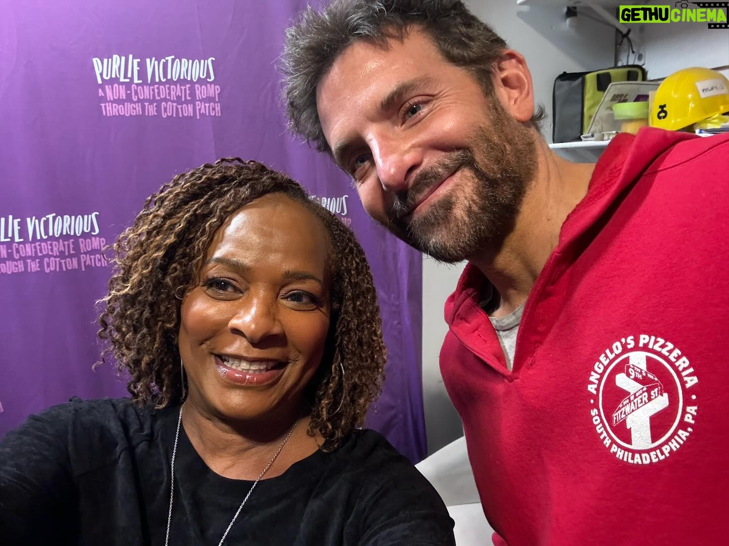 Vanessa Bell Calloway Instagram - What an amazing closing couple of weeks @purliebway @patinamiller @iamthebradleycooper @therhondaross @realalfrewoodard @sallirichwhit @paulrudd @kikilayne @camrynmanheim @torykittles @kathyhochulny @yvettenicolebrown and all that came out to support us!!! We love you!!!πππ