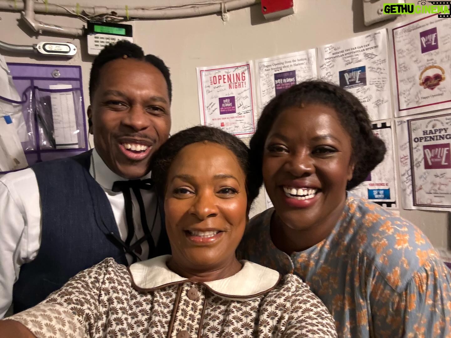 Vanessa Bell Calloway Instagram - What an amazing closing couple of weeks @purliebway @patinamiller @iamthebradleycooper @therhondaross @realalfrewoodard @sallirichwhit @paulrudd @kikilayne @camrynmanheim @torykittles @kathyhochulny @yvettenicolebrown and all that came out to support us!!! We love you!!!πππ