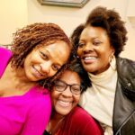 Vanessa Bell Calloway Instagram - Y’all know me! I had to have a little farewell dinner party for myself before I left town. These ladies supported me the past 6 months in NYC. I love them all and I’m grateful for their friendship 😘😘😘😘 @bkjamchild @cheribrown @gayle.samuels @officialnicholegalicia @paulajames @danawhite @dmmllowery @akosuagalloway @leah.bass51 💕💕😘😘