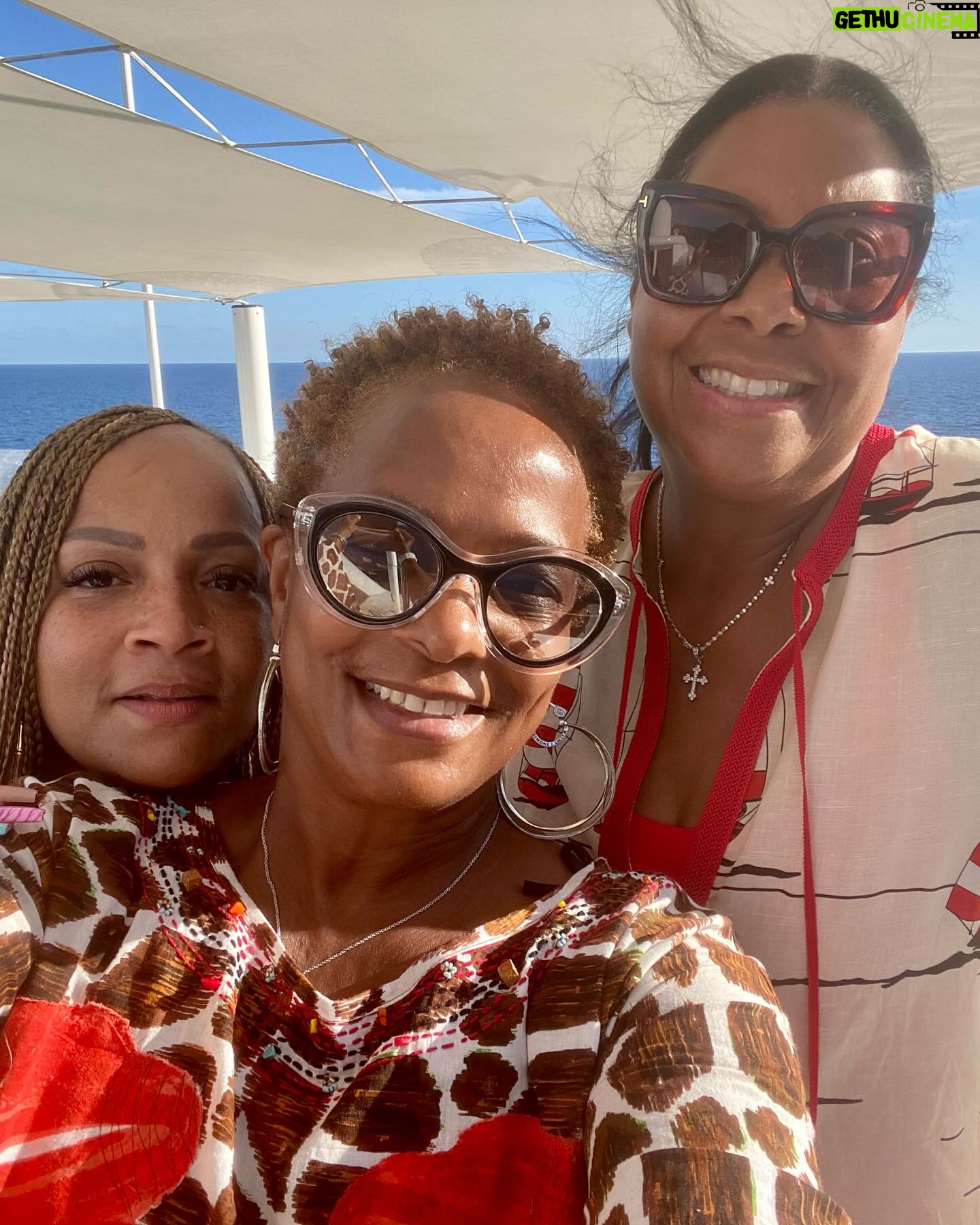 Vanessa Bell Calloway Instagram - Happy birthday to one of the sweetest people in this world!!! @thecookiej I pray you have an amazing day and an incredible year with all of Gods blessings!!! Love you! ππππππ½ππ½ππππππΎππΎ