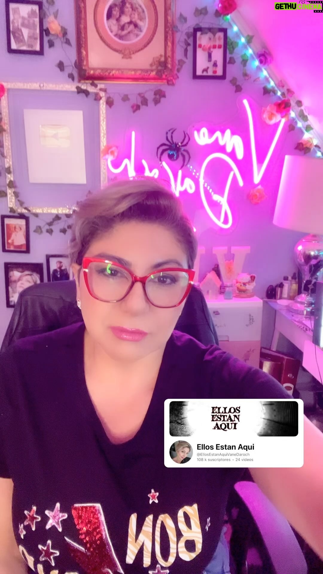 Vanessa Daroch Instagram - Es Hoy es Hoy!!! Nos vemos a las 21 horas por mi canal de YouTube “Ellos Están Aquí “ en Vivo y también live por acá!!! ❤️❤️❤️❤️❤️❤️