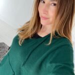 Vanessa Demouy Instagram – en loge … le bonheur de retrouver le château après cette petite pause … hâte de me glisser de nouveau dans la peau de rose Latour  @itc_tf1 @tf1 @newen_studios #tournage #fiction #tele #icitoutcommence