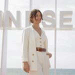Vanessa Demouy Instagram – C’est bien ici à #CANNESERIES que tout commence ! 😎💕 #IciToutCommence 

📷 @_camilla.canalini_