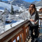 Vanessa Demouy Instagram – soleil et neige … quand tout est là pour que notre dernière journée de ce beau séjour soit parfaite , il faut en profiter !!! saisir chaque opportunité pour rire , aimer , célébrer !!! #famille #vacances #familytime #goodvibesonly