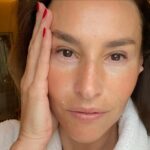 Vanessa Demouy Instagram – me voilà toute rose et détendue … après le massage kobido de Jerome … maintenant détente au spa du @chateaudeberne et thé chaud … bel après midi à vous #detente #weekend #pause #prendreletemps #petitbonheur