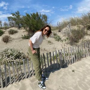 Vanessa Demouy Instagram - profiter jusqu’au dernier moment de mon week-end… essayer de le retenir encore un peu … je dois avoir gardé ça de l enfance mais les dimanches soirs m angoissent … et vous ? vous aimez le dimanche soir ? #findeweekend #jaimepasledimanchesoir