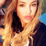 Vanessa Lawrens Instagram – Bon week-end les amis . Quoi de prévue ? #life #picoftheday #pic