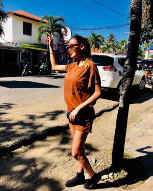 Vanessa Lawrens Instagram - Next stop 🛑 #sosua #repdom #caraibes dans quelle télé aimerais tu me revoir ? 🎥
