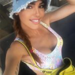 Vanessa Lawrens Instagram – La vie est un défi à relever, un bonheur à mériter, une aventure à tenter … #goodvibes #everytime #good #lifes #happy #day #vibes