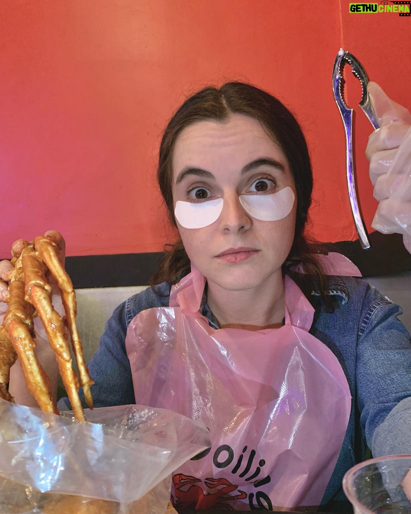 Vanessa Marano Instagram - Happy Halloween #TheDungenessIsSick #unionstrong