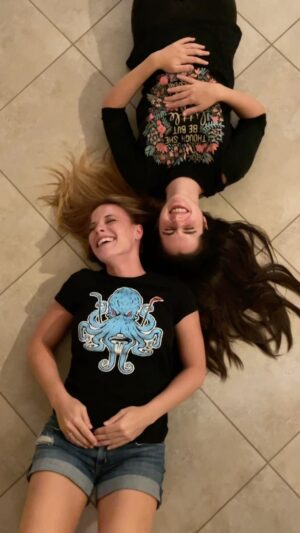 Vanessa Marano Instagram - Switched at my living room floor 
#TheLoudestLaughs #Joey
