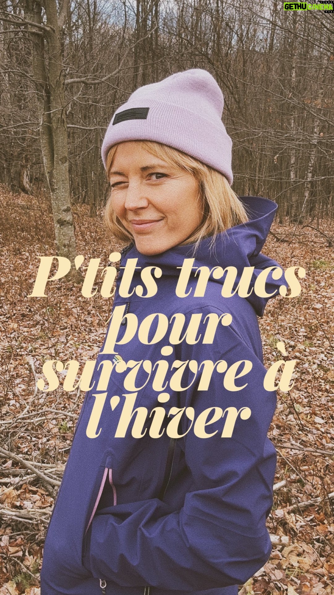 Vanessa Pilon Instagram - Est-ce que tout le monde est d’accord pour admettre que l’hiver au Québec, ça dure 6 mois, mettons? ❄️🌨️Mais c’est pas une raison pour s’enfermer à l’intérieur! (Même si c’est tentant 🥴) Heureusement, j’ai trouvé un petit hack: des vêtements chauffants rechargeables, parfaitement adaptés au plein-air, et conçus par 2 entreprises du Saguenay. Jouer dehors sans avoir froid? Moi je dis oui! Merci @chlorophylle et @ewoolwearables pour cette innovation, plus que bienvenue. Signé: La fille qui aimerait ça, aimer l’hiver. ⛄️💛 (ÇA S’EN VIENT PEUT-ÊTRE. À suivre!) #pub