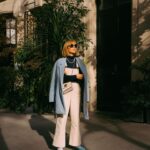 Vanessa Pilon Instagram – En salopettes. Même à Paris. 👩🏼‍🌾✨ 📷: la merveilleuse @nancygui