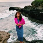 Vanessa Rubio Instagram – I have a crush on @crushcashmere ✨this soft fuchsia cardigan has been my cozy travel sweater and gives me color joy 🤩 

I bought a @crushcashmere top a year ago. I loved the soft breathable feel of it and its delicate color. It felt fun, fresh, and intentional with its color (big thing for me 😁) 

I then learned that the company and it’s founder, Jill Shaw, are aligned with so many things that are important to me, like ethical sourcing, recycled packing and having FUN with shapes and color 🩵

Here’s some words directly from @crushcashmere :

Sustainability & responsible practice has always been at the heart of the CRUSH story. We are proud to work with a fully traceable, vertically-integrated supply chain from goat to garment. This beautifully dyed cashmere top is woven from Mongolian goat fiber. 

CRUSH is a proud partner of the Sustainable Fibre Alliance (SFA), a nonprofit organisation working to create a more sustainable cashmere supply chain. The SFA work with key stakeholders to: 
·       Restore grasslands 
·       Promote animal welfare 
·       Support the livelihoods of herders

CRUSH packaging is currently 90% recycled.  Thanks for making fun cashmere wear @crushcashmere ✨