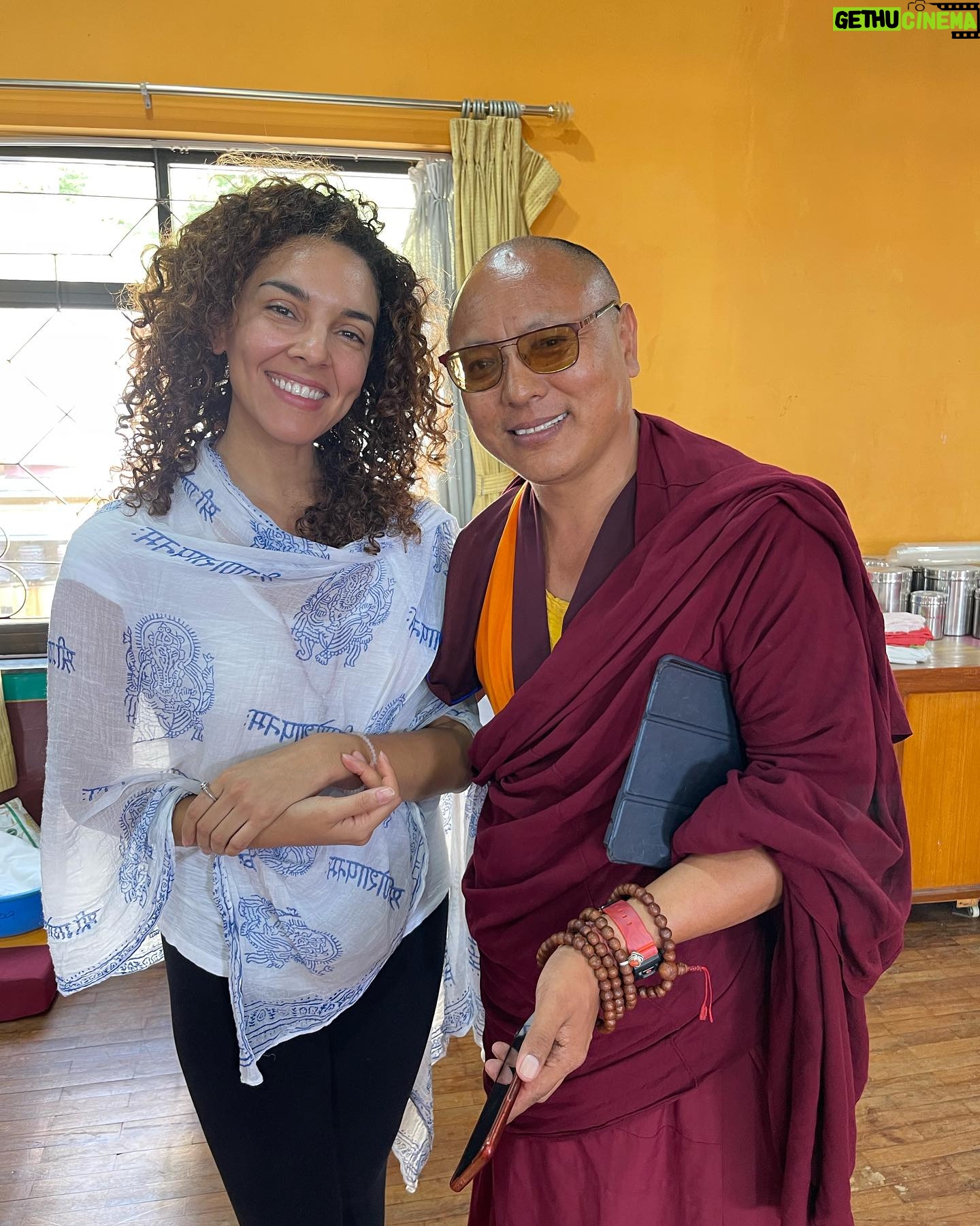 Vanessa Rubio Instagram - First few days in Nepal 🤍 this journey is so full already 🩵🙏🏽✨prayer wheel emanations, river flows of compassion, sacred site visits. Here, some photos from the Kopan Monastery