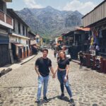 Vanessa Silva Sperka Instagram – Hace 2 años me casé con el hombre que se robó mi corazón hace casi 9 años🩷
Todos los caminos me llevan a tus brazos, en esta y en todas las vidas, tarde o temprano.
Gracias por ser un hombre increíble!
Amo ser tu esposa y te diría Sí mil veces a pasar la vida contigo… 
Te amo con todo mi 🩷mi cielo, Feliz aniversario🥂