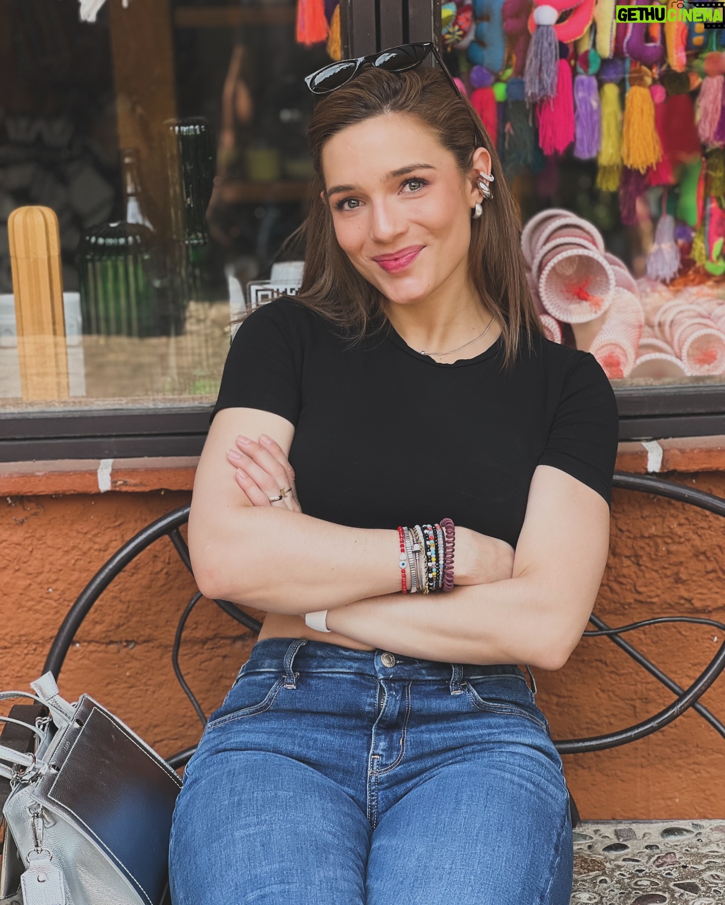 Vanessa Silva Sperka Instagram - Conociendo #tepoztlan 🩷🥰 me encantó!!! #turismo