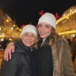 Vanessa Silva Sperka Instagram - La familia es lo más importante. Hoy cumplen años 2 de mis personas favoritas. La mejor madre de mundo @katerinasperka, mi cascarrabias favorita, la mamá perfecta, incondicional, porque siempre está ahí para mi, agradezco a Dios que tú seas mi mamá y ojalá que en mis siguientes vidas también pueda disfrutar de tu amor❤️ Y mi hermana menor @vvickysilvasp la pinky, un regalo de vida que Dios nos dio, te soñamos y te deseamos tanto todos en la familia que creo que por eso te tenemos tan malcriada. Siempre serás la bebé de la casa💝 Deseo que siempre sean felices, que siempre tengan salud y que nuestro amor perdure con el tiempo. Las amo con todo mi corazón. Feliz cumpleaños 🎈🎉❤️