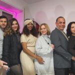 Vanessa Silva Sperka Instagram – Afortunada, no hay más palabras! Estos momentos lo son todo, recuerdos que atesoraré por siempre en mi corazón! GRACIAS DIOS por este regalo 💝 después de tantos años por fin paso una navidad así… 
 Mi amada familia, nos faltaron Sarita y Rafi pero aquí están en nuestro corazón ❤️…
Los amo 🥰