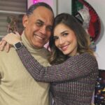Vanessa Silva Sperka Instagram - Afortunada, no hay más palabras! Estos momentos lo son todo, recuerdos que atesoraré por siempre en mi corazón! GRACIAS DIOS por este regalo 💝 después de tantos años por fin paso una navidad así… Mi amada familia, nos faltaron Sarita y Rafi pero aquí están en nuestro corazón ❤️… Los amo 🥰