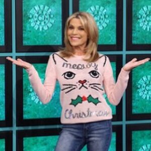Vanna White Instagram - Getting in the holiday spirit with my #uglychristmassweater. Happy Holidays to all!