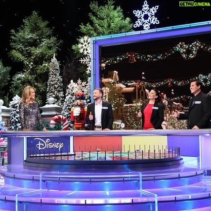 Vanna White - 6.3K Likes - Tonight’s my first night of hosting Wheel! I’m excited and nervous!