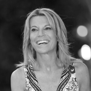 Vanna White Instagram - I credit my mom with teaching me the true meaning of strength. Here’s to all the strong women out there. Let’s raise up all those who are still learning to find their strength within. #challengeaccepted #womensupportingwomen