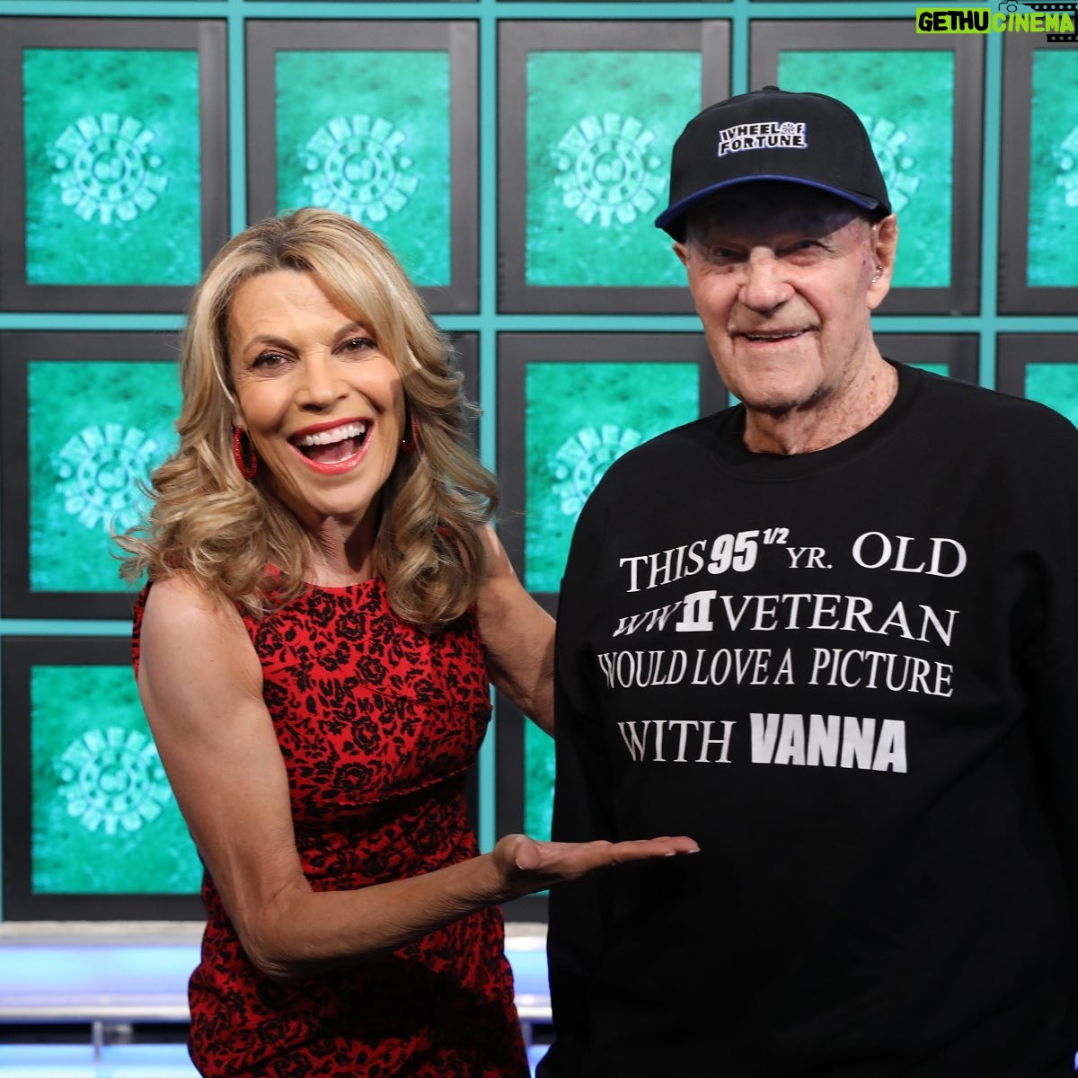 Vanna White - 5K Likes - I couldn’t resist taking a photo with this lovely veteran that was in our audience today! Thank you to all of our current and past military personnel for your service.