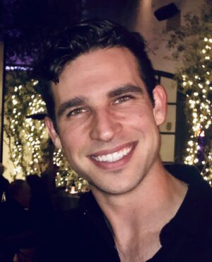 Vanna White Instagram - Happy 28th birthday to the best son a mother could ever have! I love you Nikko! ❤️ @nikkoshow