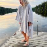 Vappu Pimiä Instagram – Paljon olette kyselleet alekoodia mun ja @jokipiinpellava #vappusaunassa ja #vappukeittiossa tuotteisiin. Nyt saan tarjota koodilla: TOUKO20 -20% alennusta kaikista Jokipiin Pellavan verkkokaupan tuotteista! Kylpytakki on esimerkiksi laadukas ja taatusti kestävä lahja vaikka valmistuvalle tai hääparille. Ja laudeliinat sekä keittiö- tai kylpypyyhkeet ovat oiva tuliainen mökille tai juhannuslahjaksi. Kaikki tuotteet valmistetaan Suomessa Jokipiissä ja ne vain paranevat käytössä eli näistä saat taatusti kestävän ja laadukkaan lahjan. Alekoodi on voimassa 31.5.24 asti ja myös toimituskulut saat nyt maksutta. Ostoksille pääset bion tai stoorien linkistä.💯❤️ #jokipiinpellava #madeinfinland #pellava #pellavatekstiilit #linen