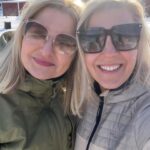 Vappu Pimiä Instagram – Ihana mökkiviikonloppu ystävien kanssa! Kiitos rakkaat @susavalvio @juhavalvio jälleen seurasta ja jutuista, joista ei koskaan naurua puutu!❤️❤️🙏🙏Pääsin tänään myös testaamaan tyttöjen rakentaman majan makuuhuoneen, oli tosi hyvin ilmastoitu ja rauhallinen😅🥰😍👌#mökkilife #visitsalo #friendsandfamily