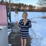Vappu Pimiä Instagram – Ihana mökkiviikonloppu ystävien kanssa! Kiitos rakkaat @susavalvio @juhavalvio jälleen seurasta ja jutuista, joista ei koskaan naurua puutu!❤️❤️🙏🙏Pääsin tänään myös testaamaan tyttöjen rakentaman majan makuuhuoneen, oli tosi hyvin ilmastoitu ja rauhallinen😅🥰😍👌#mökkilife #visitsalo #friendsandfamily