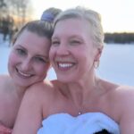 Vappu Pimiä Instagram – Ihana mökkiviikonloppu ystävien kanssa! Kiitos rakkaat @susavalvio @juhavalvio jälleen seurasta ja jutuista, joista ei koskaan naurua puutu!❤️❤️🙏🙏Pääsin tänään myös testaamaan tyttöjen rakentaman majan makuuhuoneen, oli tosi hyvin ilmastoitu ja rauhallinen😅🥰😍👌#mökkilife #visitsalo #friendsandfamily