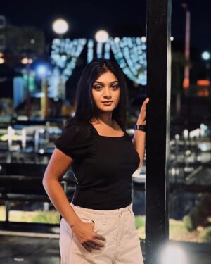 Varshini Suresh Instagram - Piece of peace >>>

📸 @zubair46_ 

#instadaily #varshinisuresh #neenaankaadhal #explore #explorepage #fyp #viral #photography #love #vijaytv #varshinisuresh #vijaytvserials #serialactress #tamilactress