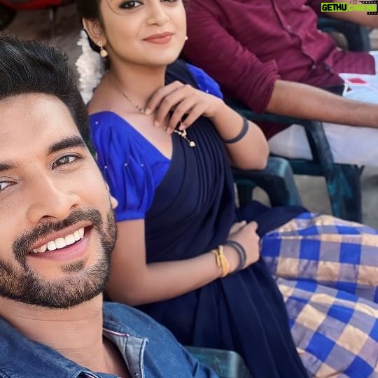 Varshini Suresh - 57.1K Likes - En kuttiya yarukum thara maata 🥹❤️🩹
#tamil #comedy #vijaytv #nnk #neenaankaadhal #fun #freinds #friendship #actors #tamilcomedy #tamilhero #vijay #serial #movie #friendsforever❤️ #menwithbeard #style #ladies #onset #shoottime #trendingreels #moviescenes #happy