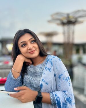 Varshini Suresh Instagram - Tholaivile kidaithathe, enakaana yaavum.!!❤️‍🩹

#viral #vijaytv #explore #explorepage #trending #trend #love #vijaytelevision #neenaankaadhal #neenaankadhal #varshinisuresh #heartbeat #raangi #actress #serialactress #photooftheday #photography #picoftheday #ootd #outfit #outfitoftheday #outfitinspo #him #loveislove #tamilserial #tamil #tamilactress #tamilcinema #cinema #photoshoot