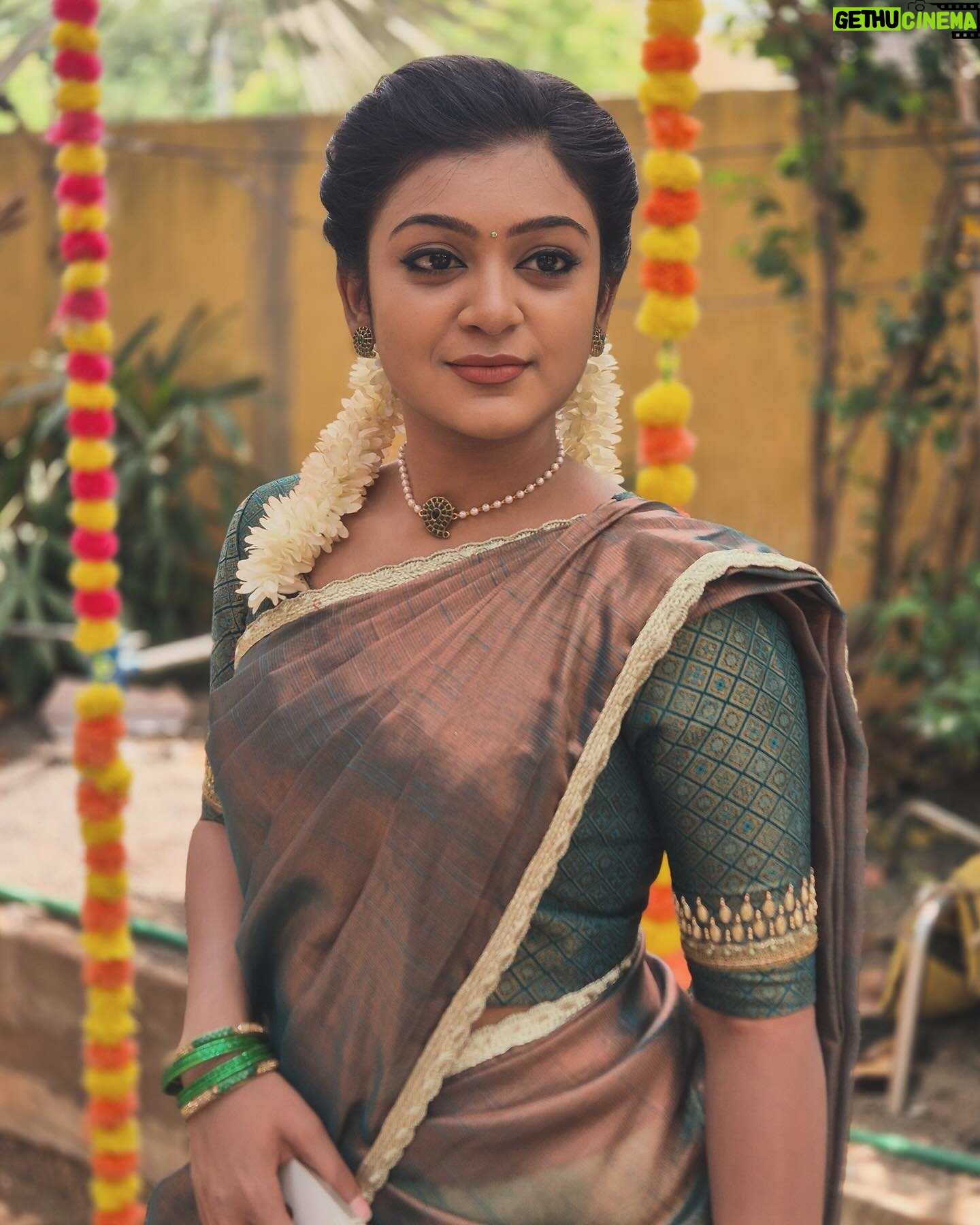 Varshini Suresh - 35.8K Likes - Being Abi ā¤ļøš„
Captured by šø @premjacob06
#explorepage #explore #photography #neenaankaadhal #varshinisuresh #abhi #love #tamil #chennai #coimbatore