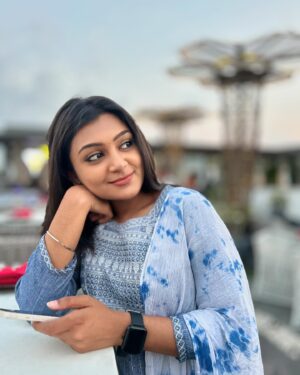 Varshini Suresh Instagram - Tholaivile kidaithathe, enakaana yaavum.!!❤️‍🩹

#viral #vijaytv #explore #explorepage #trending #trend #love #vijaytelevision #neenaankaadhal #neenaankadhal #varshinisuresh #heartbeat #raangi #actress #serialactress #photooftheday #photography #picoftheday #ootd #outfit #outfitoftheday #outfitinspo #him #loveislove #tamilserial #tamil #tamilactress #tamilcinema #cinema #photoshoot