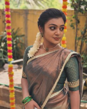 Varshini Suresh Instagram - Being Abi ❤️🎥

Captured by 📸 @premjacob06 

#explorepage #explore #photography #neenaankaadhal #varshinisuresh #abhi #love #tamil #chennai #coimbatore