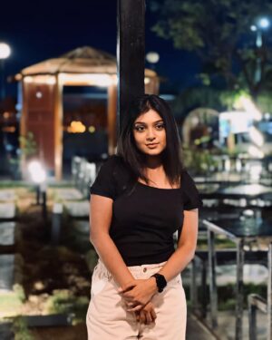 Varshini Suresh Instagram - Piece of peace >>>

📸 @zubair46_ 

#instadaily #varshinisuresh #neenaankaadhal #explore #explorepage #fyp #viral #photography #love #vijaytv #varshinisuresh #vijaytvserials #serialactress #tamilactress