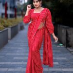 Vasanthi Krishnan Instagram – ❤️HAPPY NEW YEAR ❤️
 WELCOME 2024

To All MY INSTAGRAM FAMILY 
.
.
.
Photography @candid_shoooter_ 📸📸📸❤️
Desginer @navyasri_mandava 👗👗

#instragram #vasanthikrishn #photooftheday #picoftheday #sareelove❤️ #cute #cupcake # bigboss #bigboss #bbjodi #clickphotos
