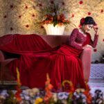 Vasanthi Krishnan Instagram - Red roses 🌹 🌹🌹🌹 . . . . Photography @candid_shoooter_ 📸📸❤️ Desginer @naa_maguva 🌹🌹 Jewellery #pk #vk #vasanthikrishnan #bbjodi #vk #pk #birthdayspecial❤️ #pawankalyan #vasanthi #desginerwear #cuteone #walpaper #jewelry #empowerment #supercute
